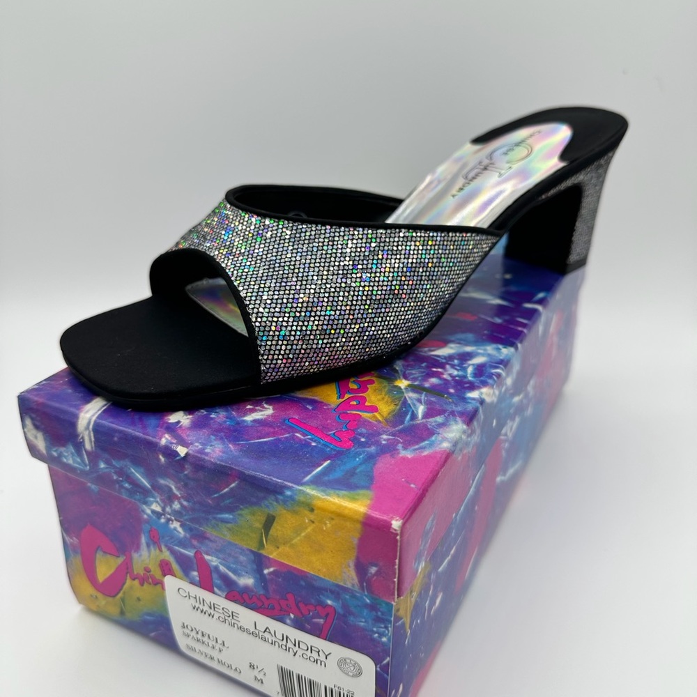 Brand new Chinese laundry shoes